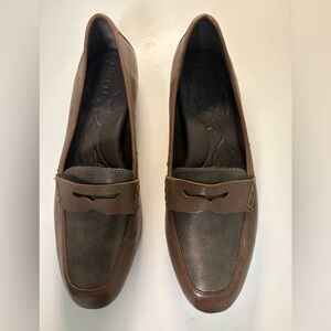 BORN Brown Leather Penny Loafers